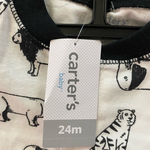 Carters set of onesies - Picture 3 of 3